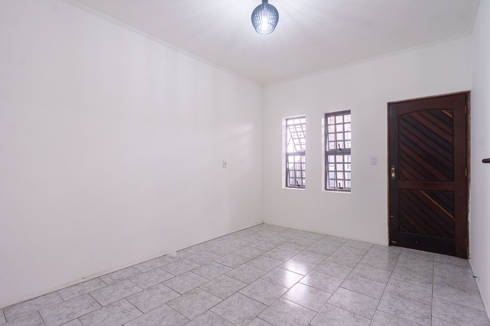 Casa à venda com 4 quartos, 265m² - Foto 2