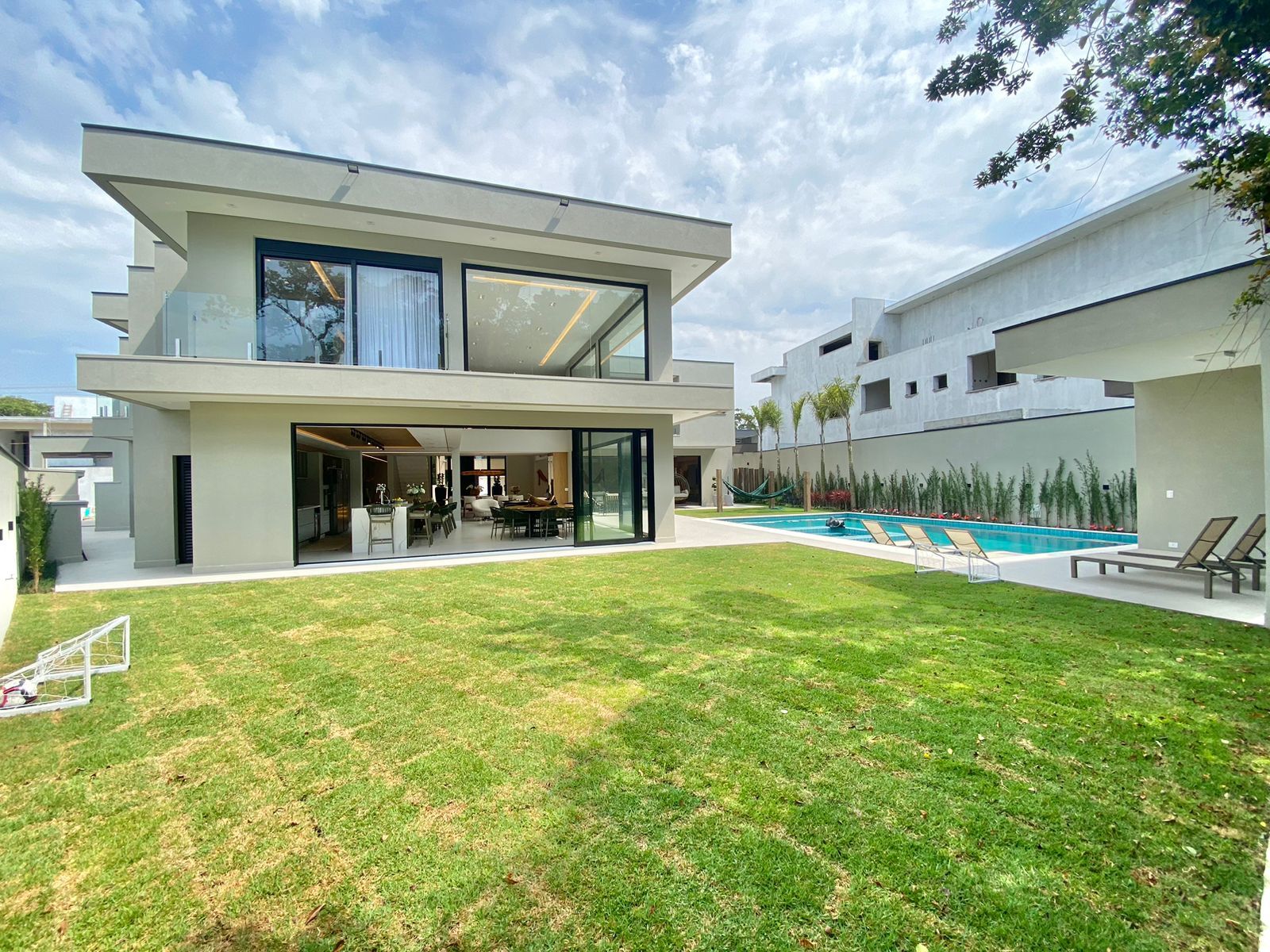 Casa à venda com 7 quartos, 758m² - Foto 20