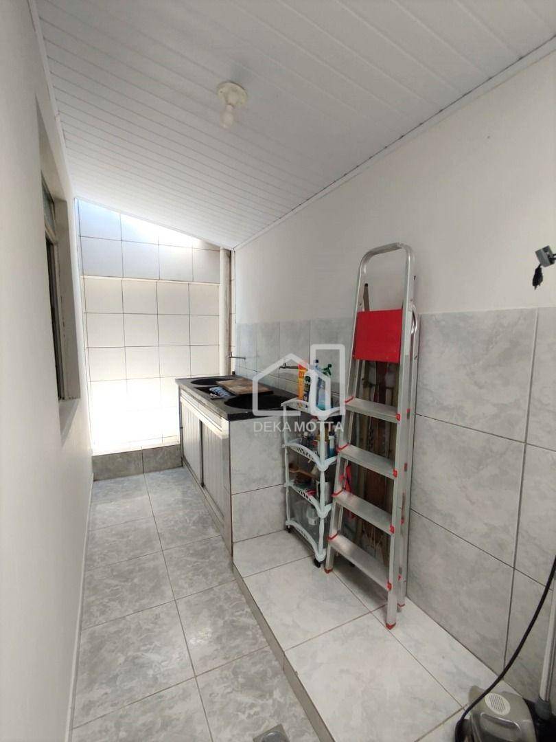 Casa à venda com 3 quartos, 169m² - Foto 16