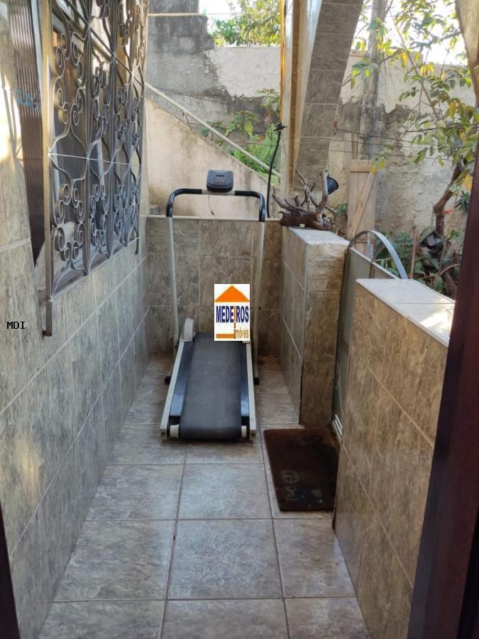 Casa à venda com 3 quartos, 150m² - Foto 4