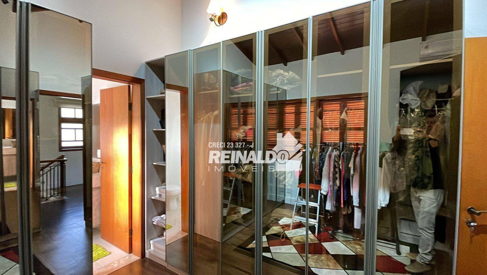 Casa de Condomínio à venda com 3 quartos, 360m² - Foto 64