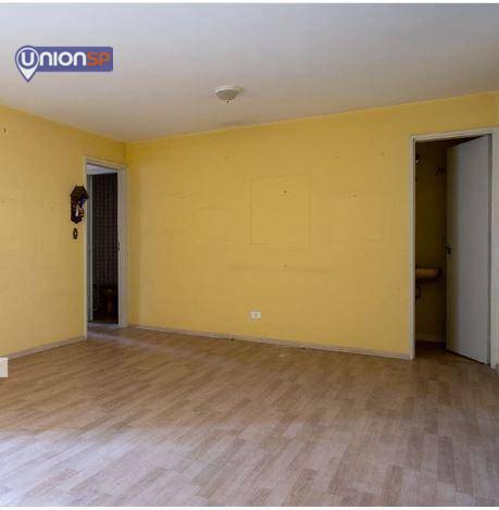 Apartamento à venda com 3 quartos, 107m² - Foto 2