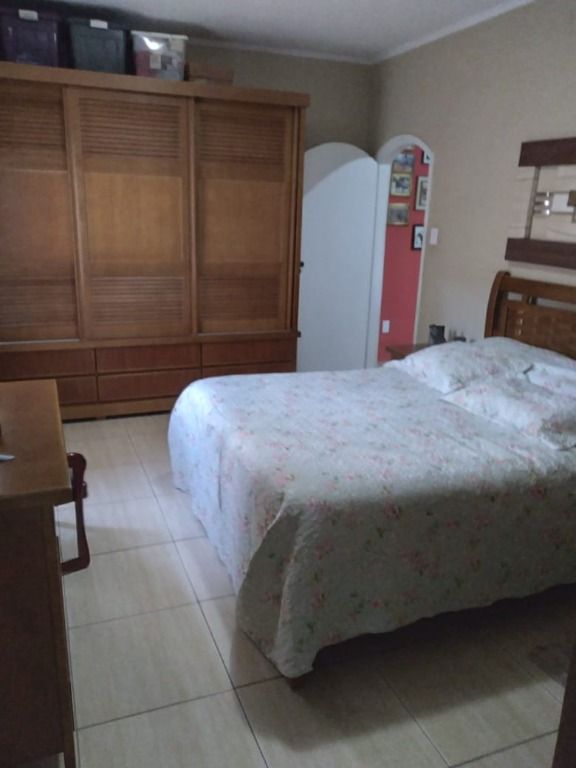 Sobrado à venda e aluguel com 3 quartos, 210m² - Foto 12