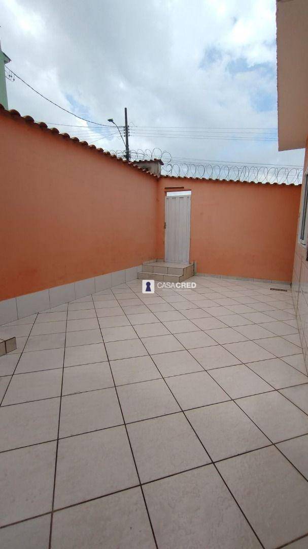 Casa à venda e aluguel com 5 quartos, 260m² - Foto 8