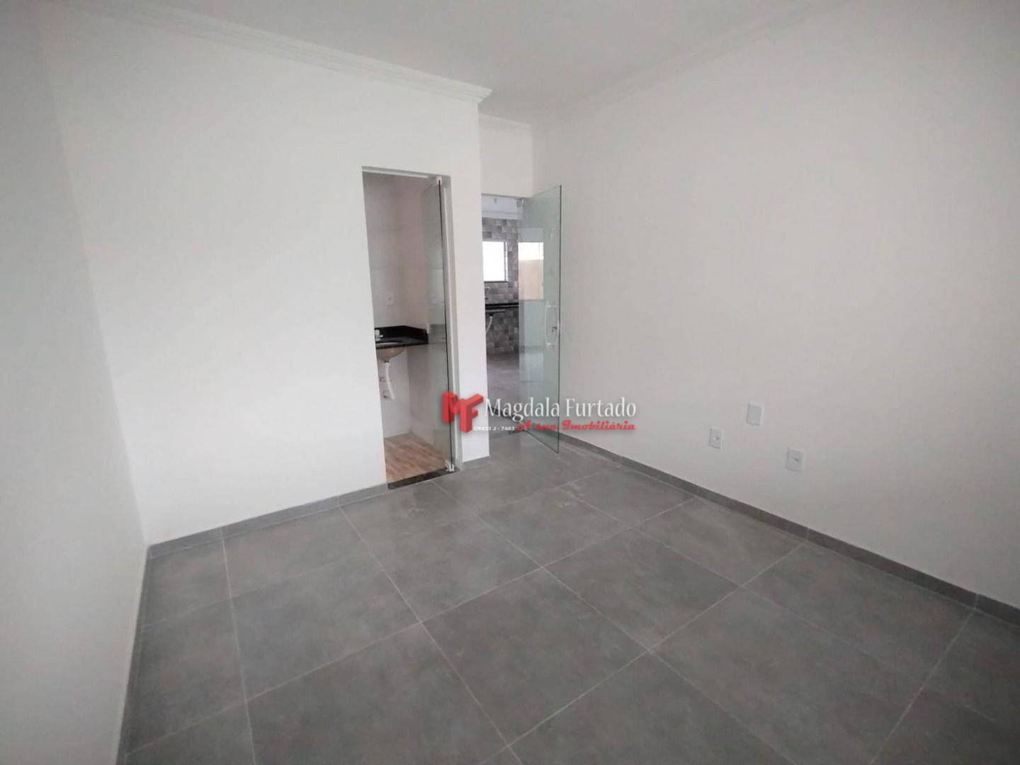 Casa à venda com 2 quartos, 70m² - Foto 18