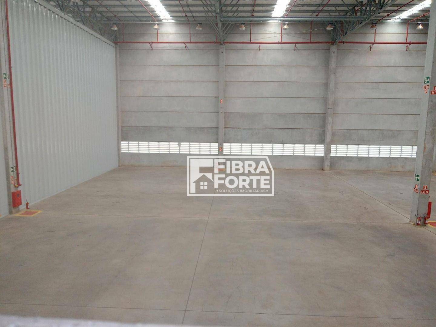 Depósito-Galpão-Armazém para alugar, 1350m² - Foto 1