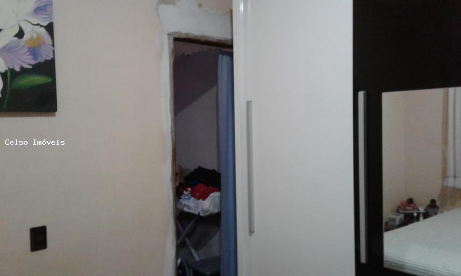 Casa à venda com 3 quartos, 250m² - Foto 8