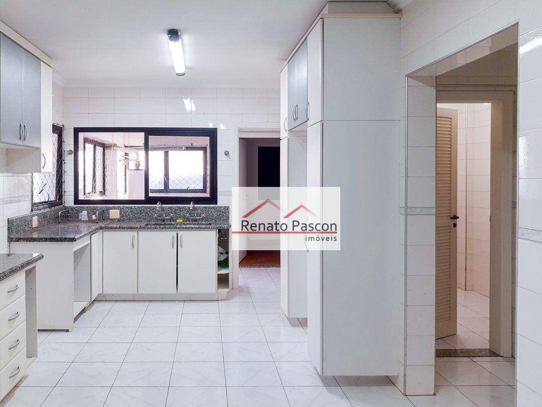 Apartamento à venda com 3 quartos, 209m² - Foto 15