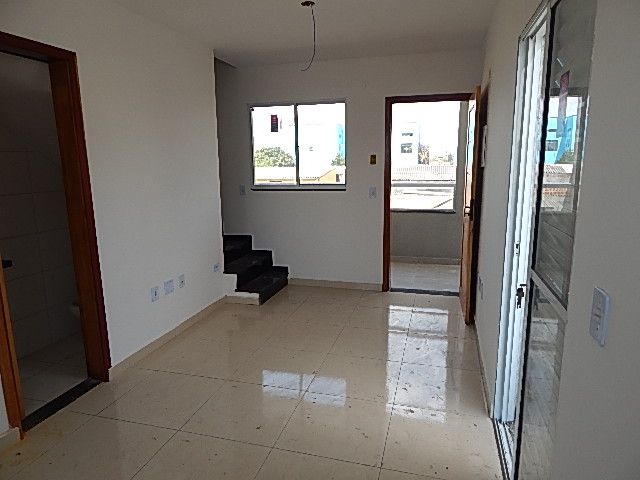 Apartamento à venda com 2 quartos, 42m² - Foto 3