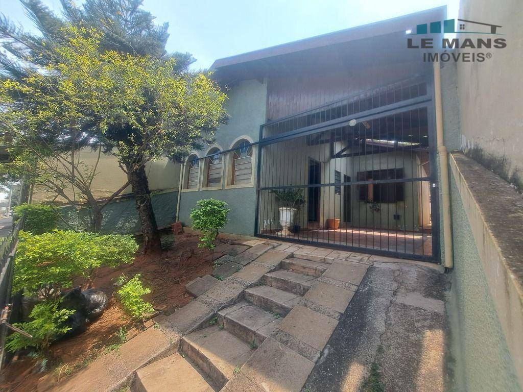 Casa à venda com 3 quartos, 150m² - Foto 2