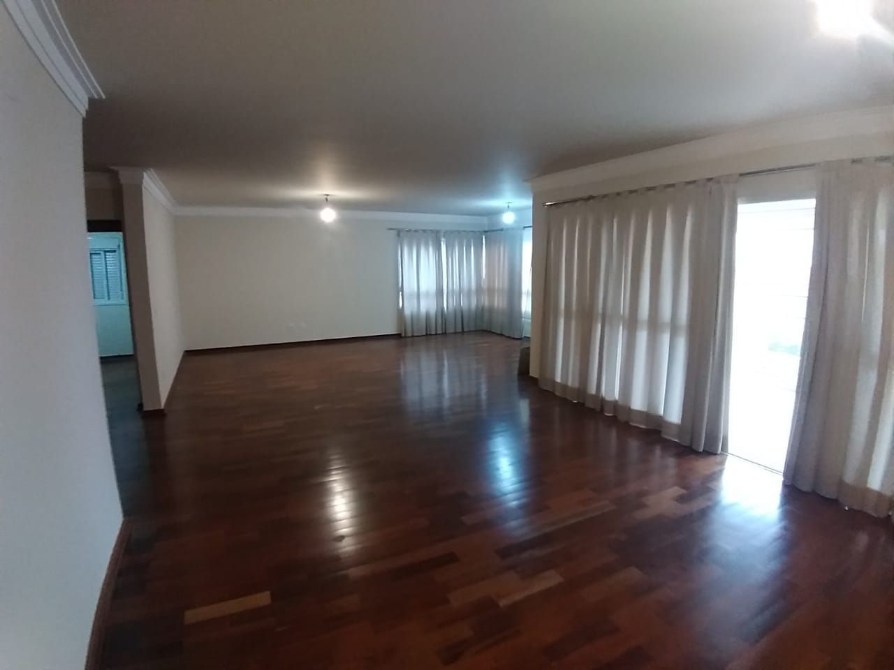 Apartamento à venda com 4 quartos, 245m² - Foto 22