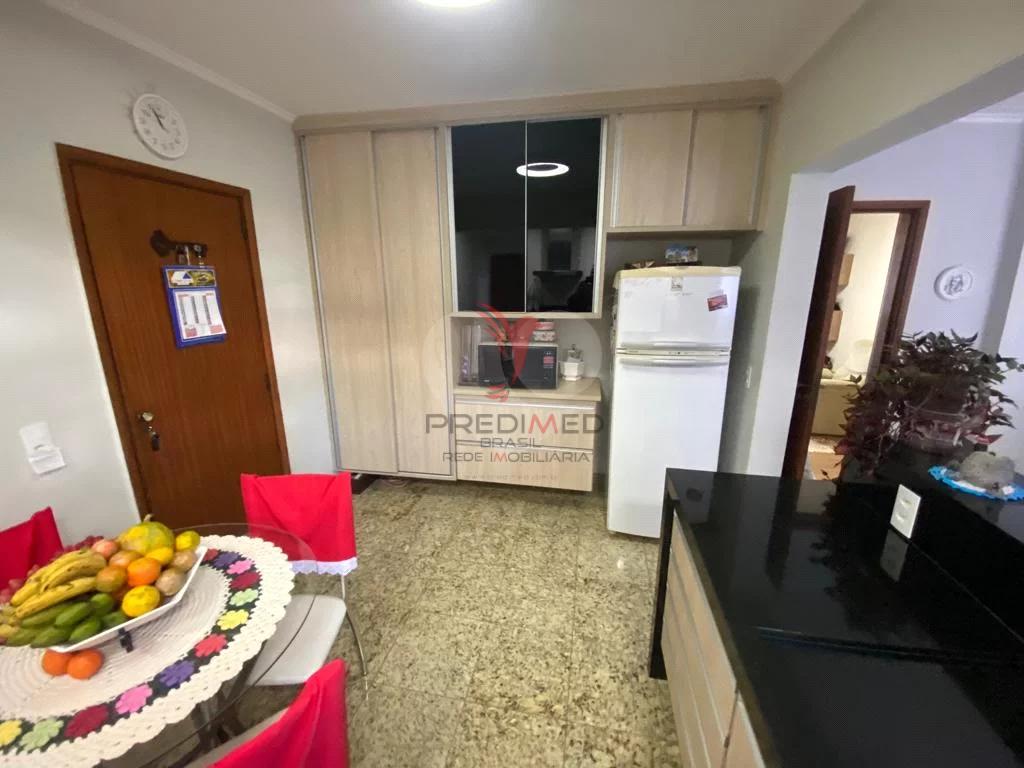 Apartamento à venda com 3 quartos, 150m² - Foto 12