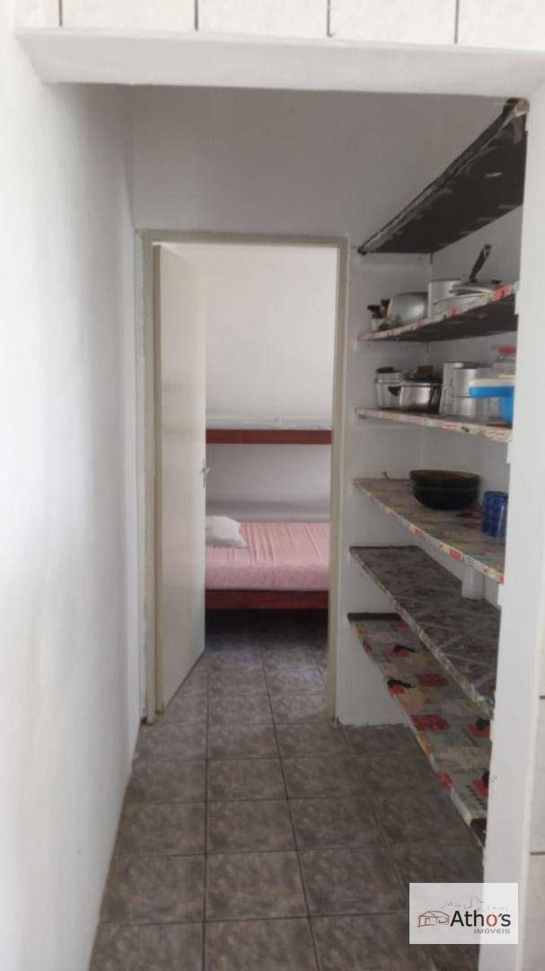 Casa à venda com 2 quartos, 200m² - Foto 10