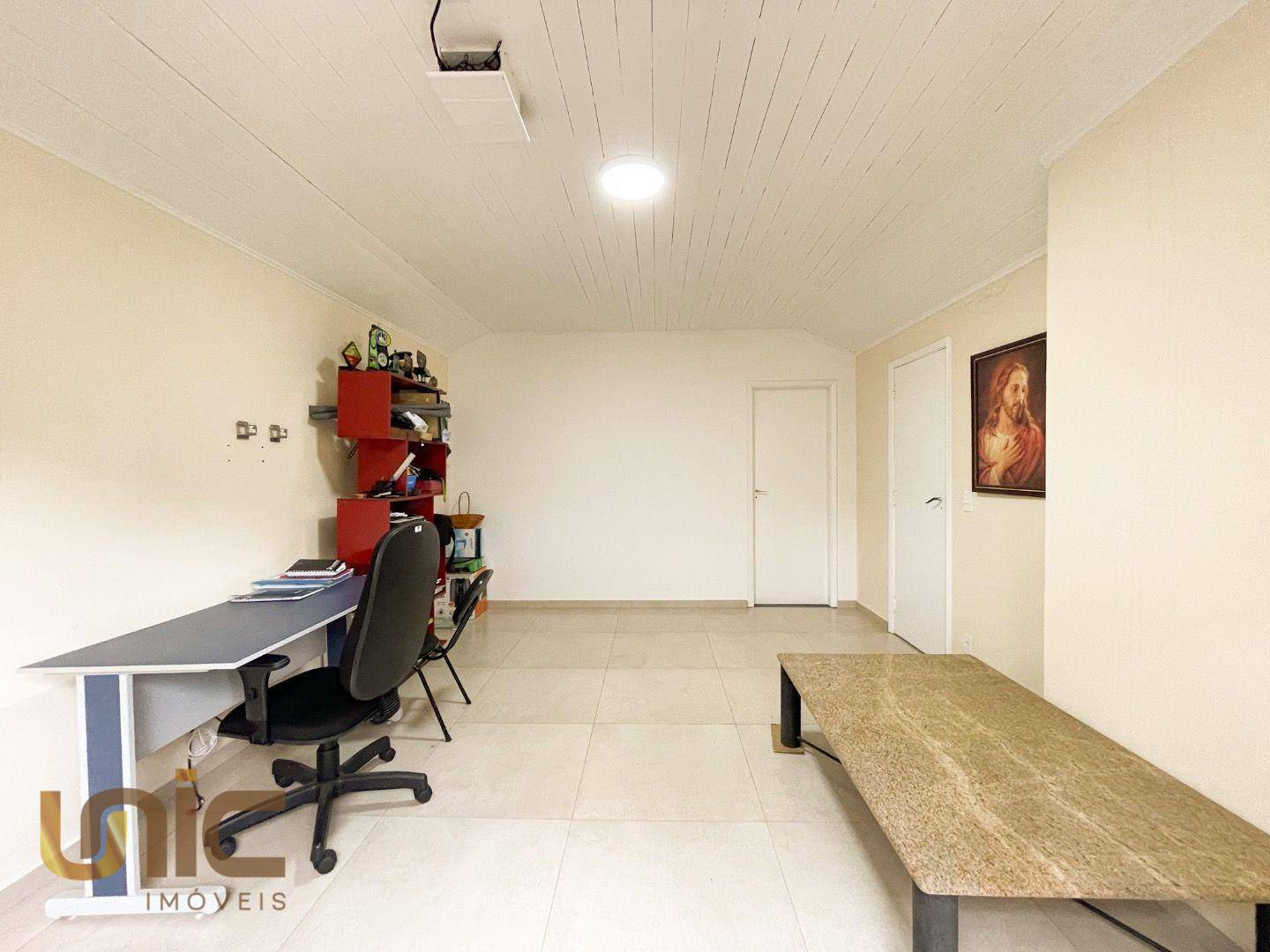 Casa à venda com 3 quartos, 196m² - Foto 15