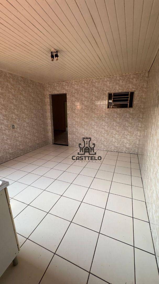 Casa à venda com 4 quartos, 120m² - Foto 15