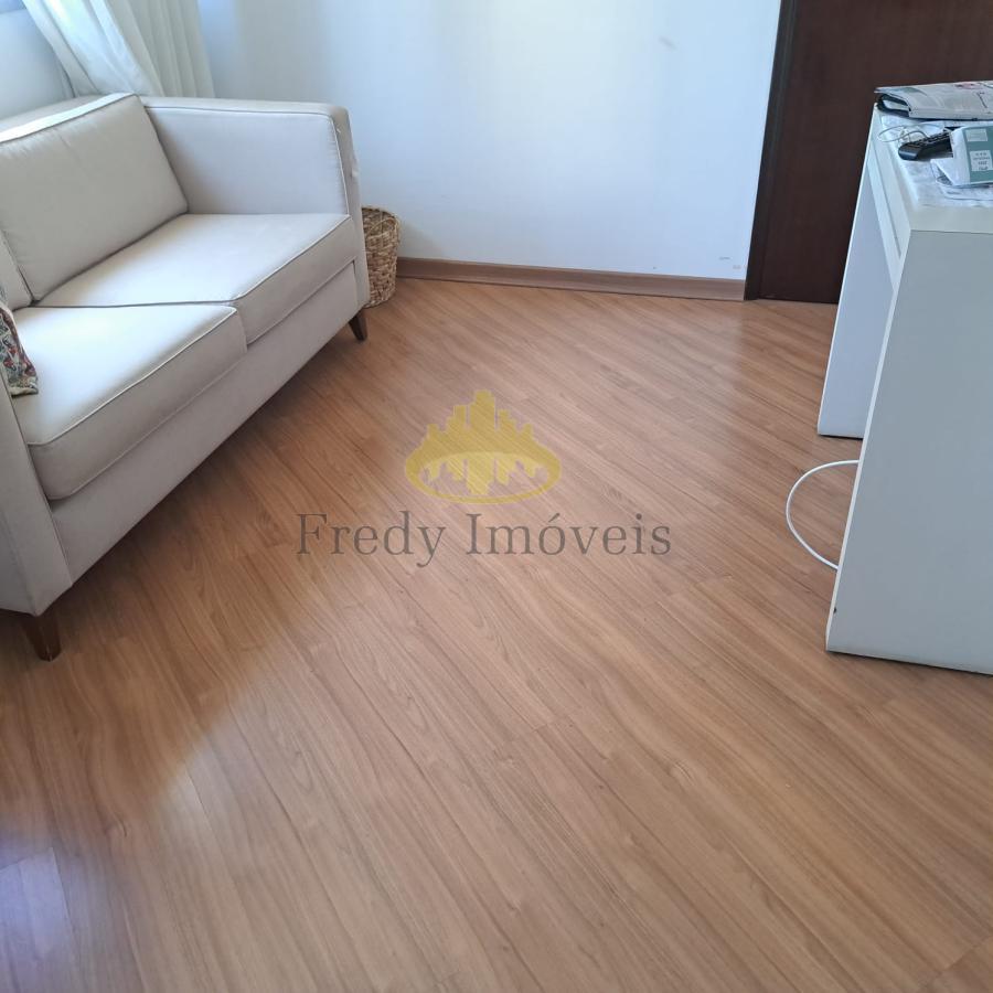 Apartamento à venda com 2 quartos, 83m² - Foto 3