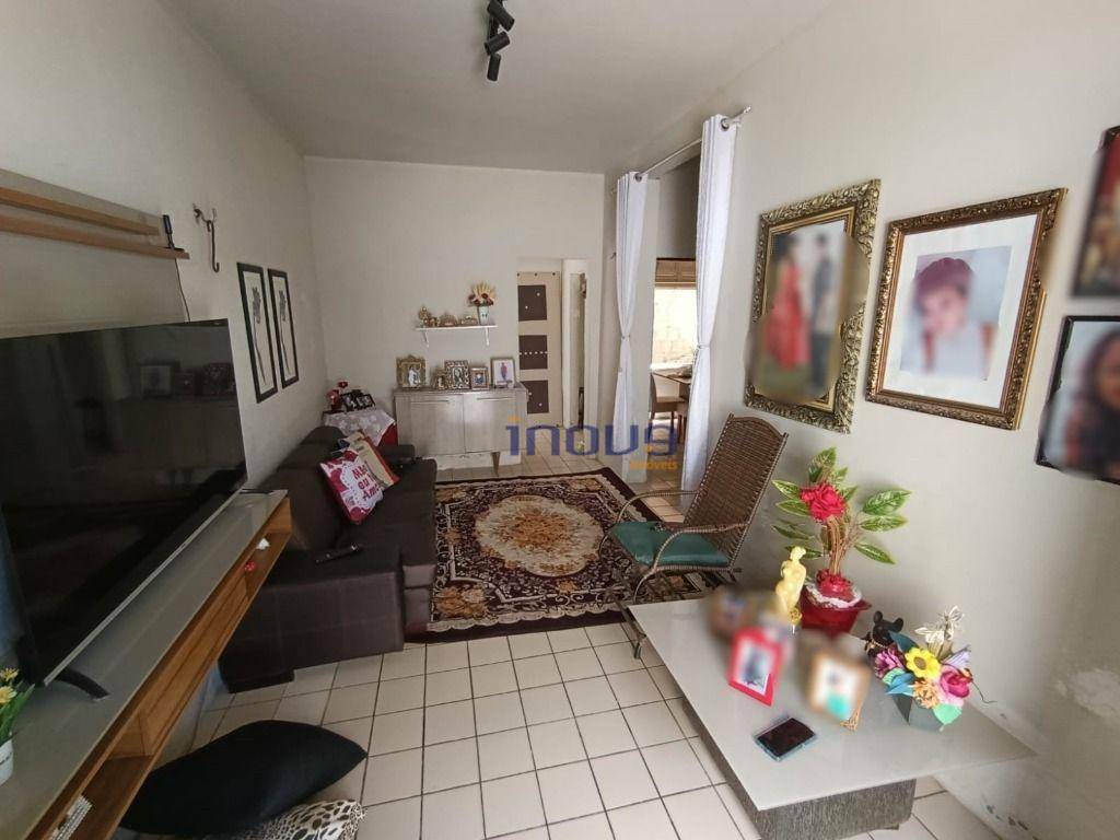 Apartamento à venda com 2 quartos, 46m² - Foto 2