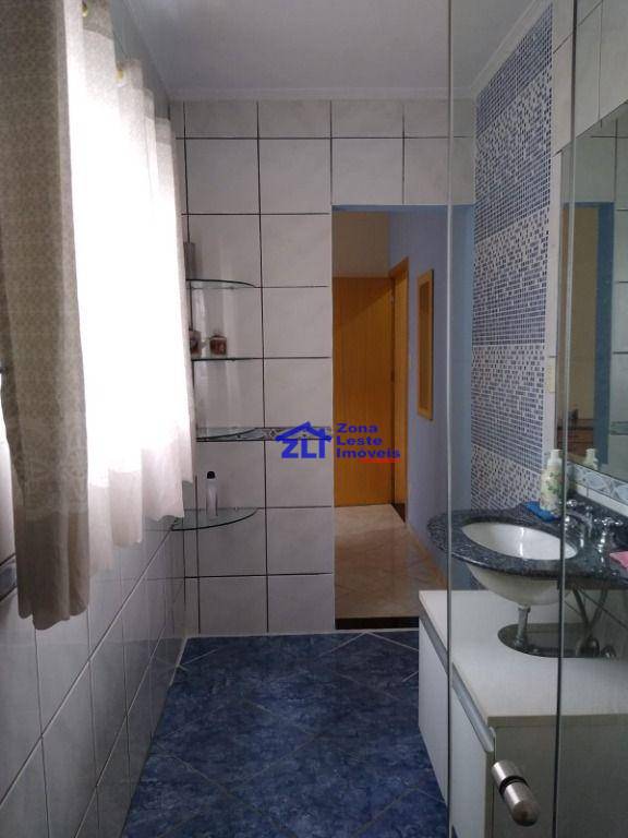 Sobrado à venda com 3 quartos, 200m² - Foto 32