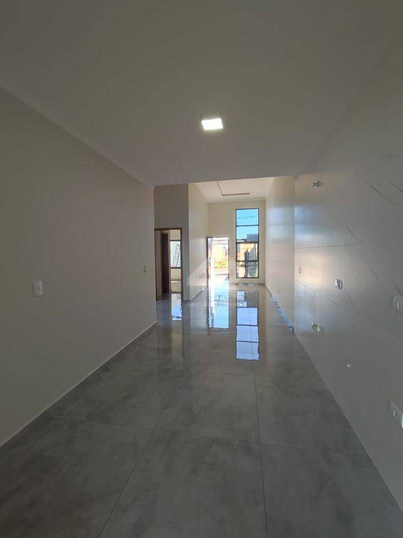 Casa à venda com 2 quartos, 80m² - Foto 5