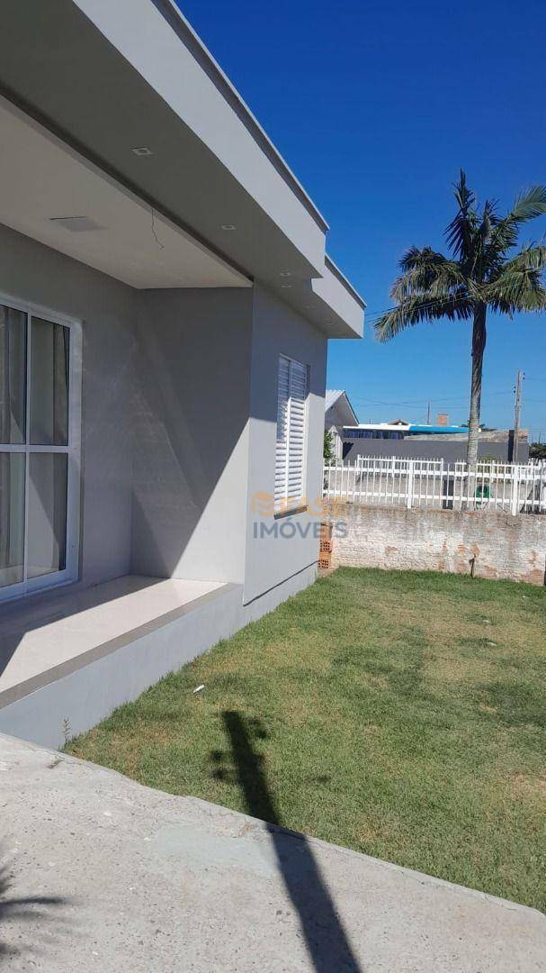 Casa à venda com 3 quartos, 147m² - Foto 2