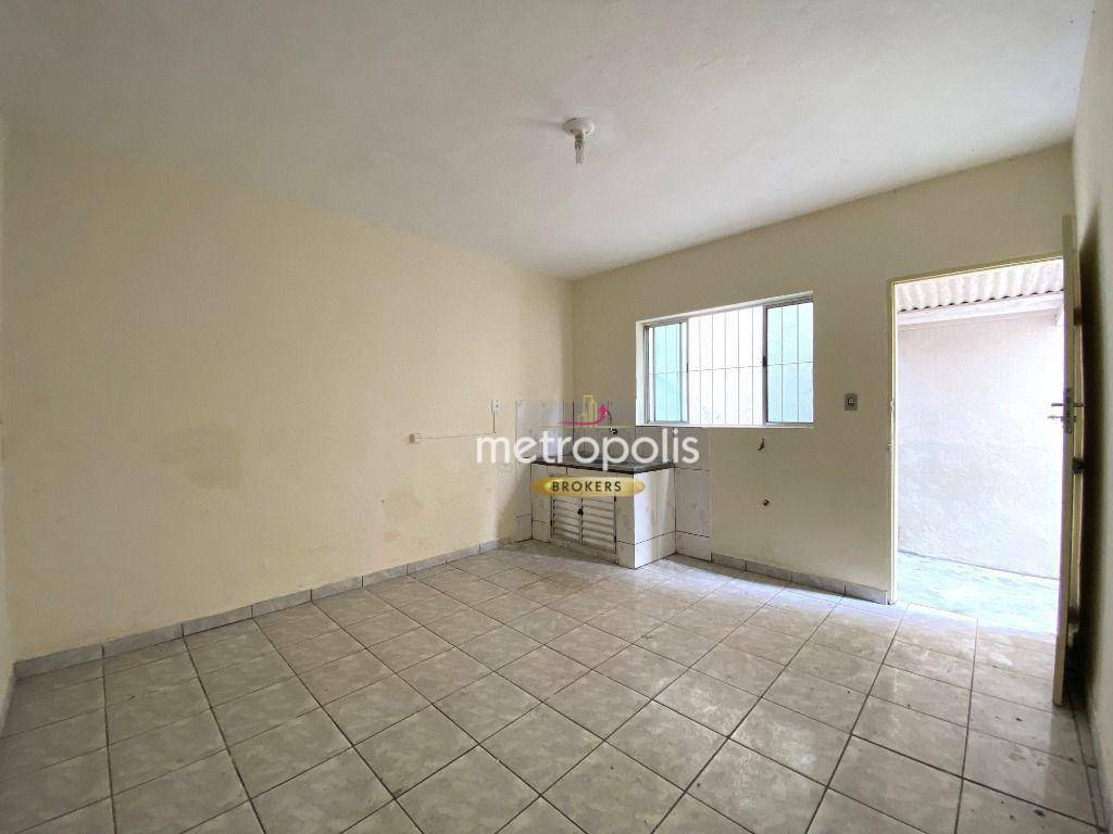 Casa à venda com 1 quarto, 250m² - Foto 6