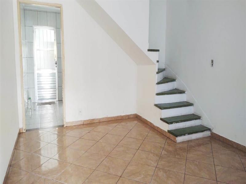 Sobrado à venda com 2 quartos, 80m² - Foto 3