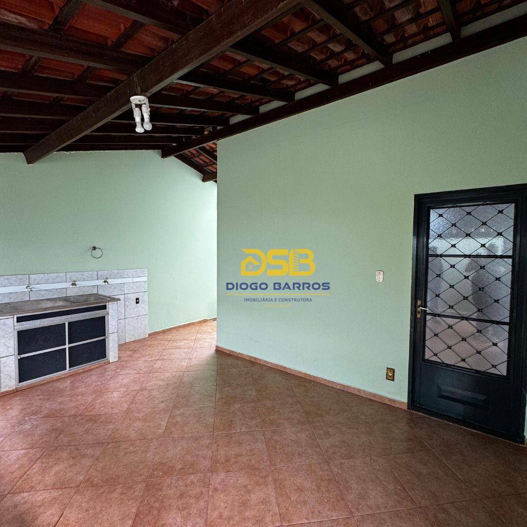 Casa à venda com 3 quartos, 184m² - Foto 15