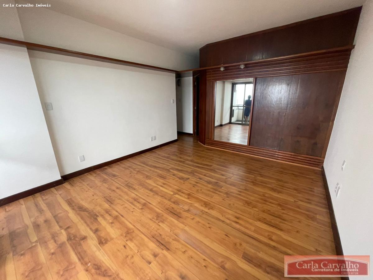 Apartamento à venda com 4 quartos, 242m² - Foto 9