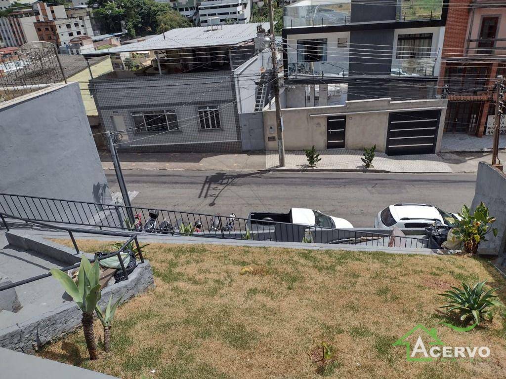 Casa à venda com 3 quartos, 89m² - Foto 13