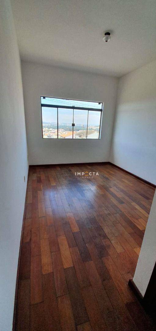 Casa à venda com 3 quartos, 180m² - Foto 9