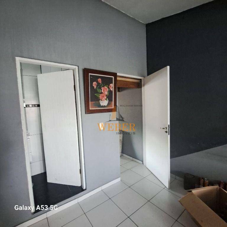 Sobrado à venda com 3 quartos, 240m² - Foto 50