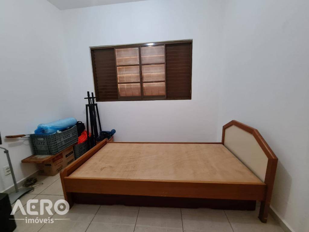 Casa à venda com 3 quartos, 160m² - Foto 11