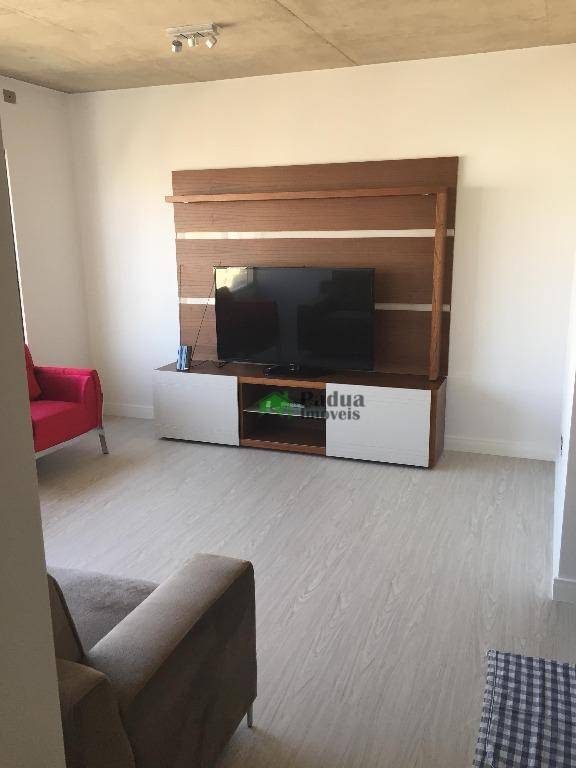 Apartamento à venda com 2 quartos, 70m² - Foto 5