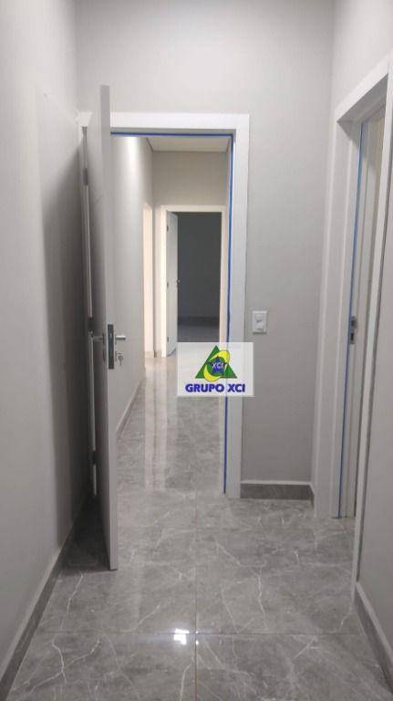 Casa de Condomínio à venda e aluguel com 3 quartos, 198m² - Foto 37