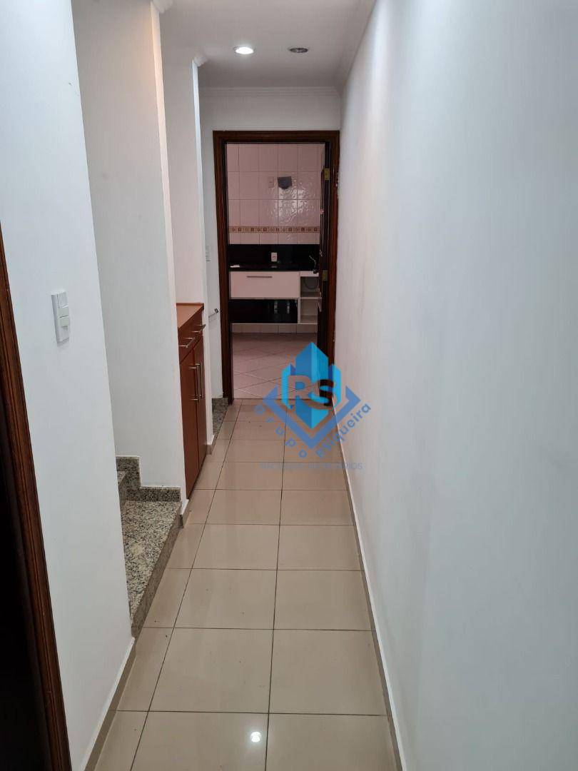 Sobrado para alugar com 3 quartos, 220m² - Foto 13