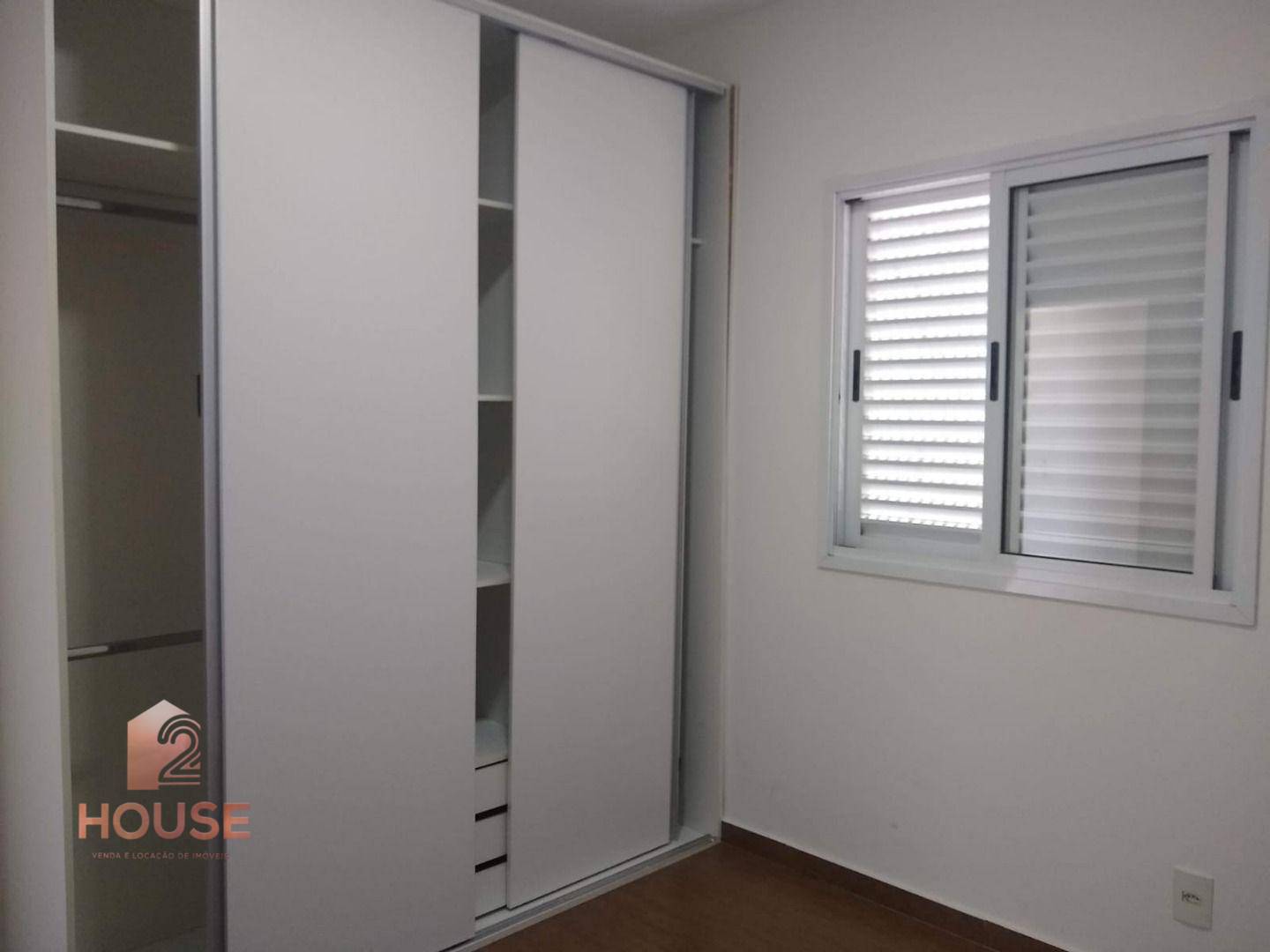 Apartamento para alugar com 2 quartos, 63m² - Foto 5