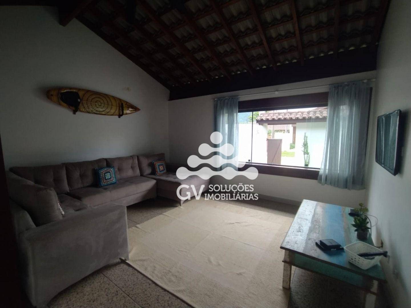 Casa de Condomínio à venda com 5 quartos, 300m² - Foto 4