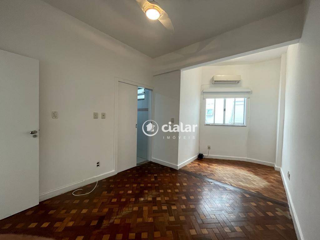 Apartamento à venda com 3 quartos, 100m² - Foto 8