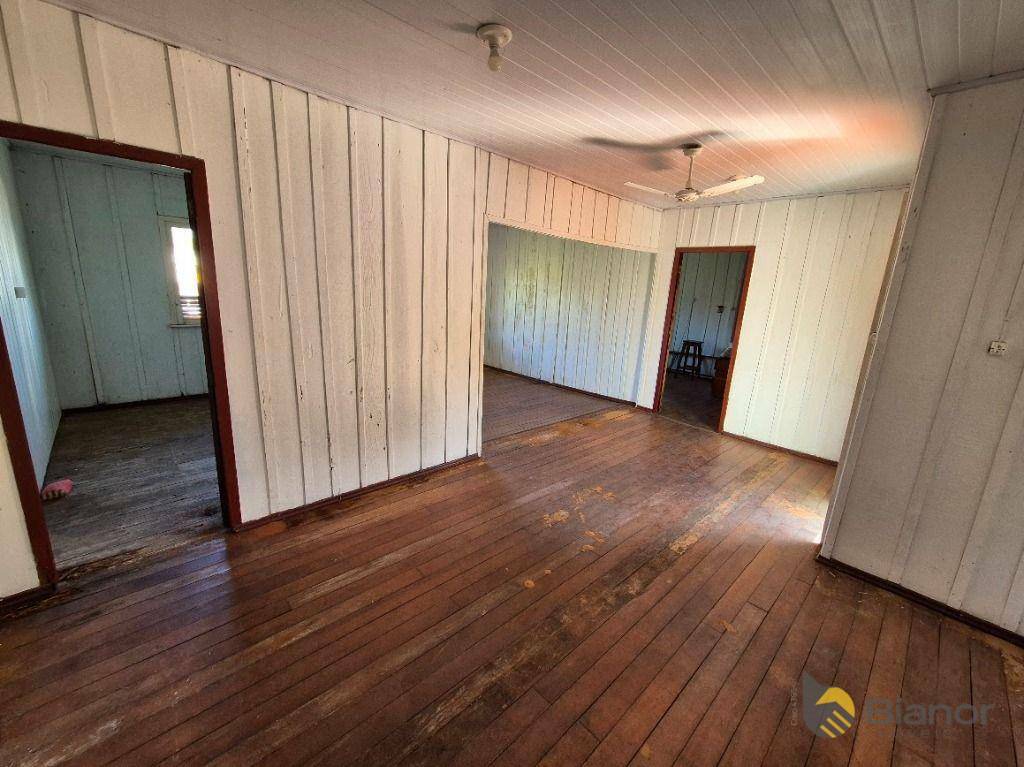 Casa à venda com 3 quartos, 100m² - Foto 11