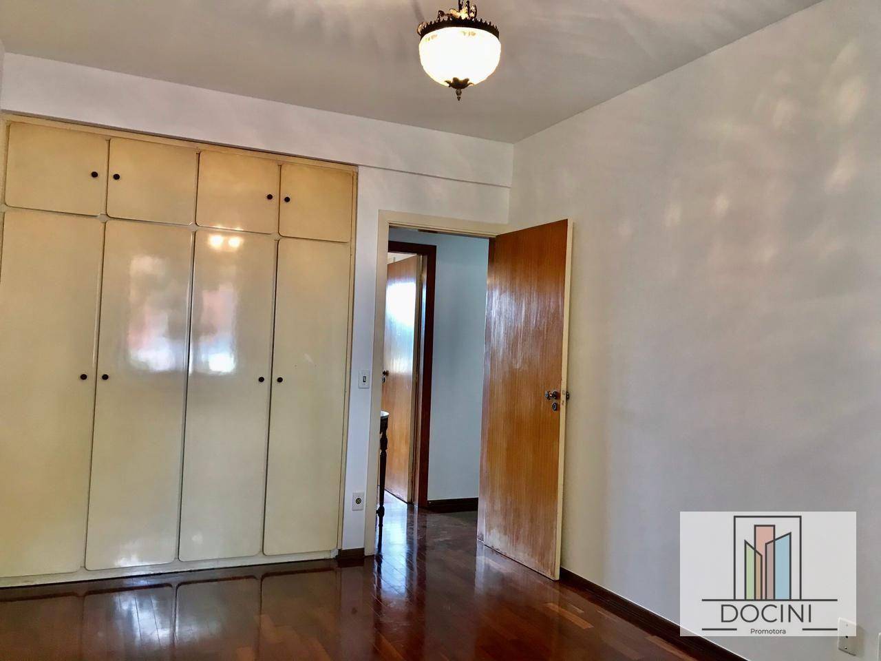 Apartamento à venda e aluguel com 3 quartos, 160m² - Foto 6