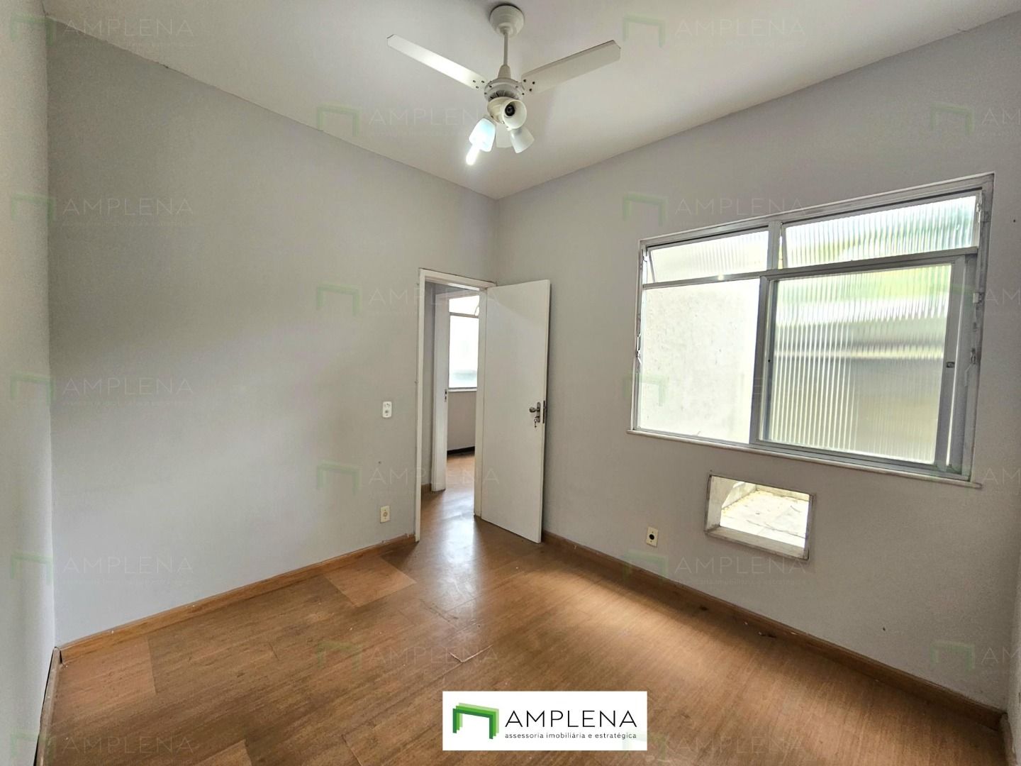 Apartamento à venda com 2 quartos, 40m² - Foto 5