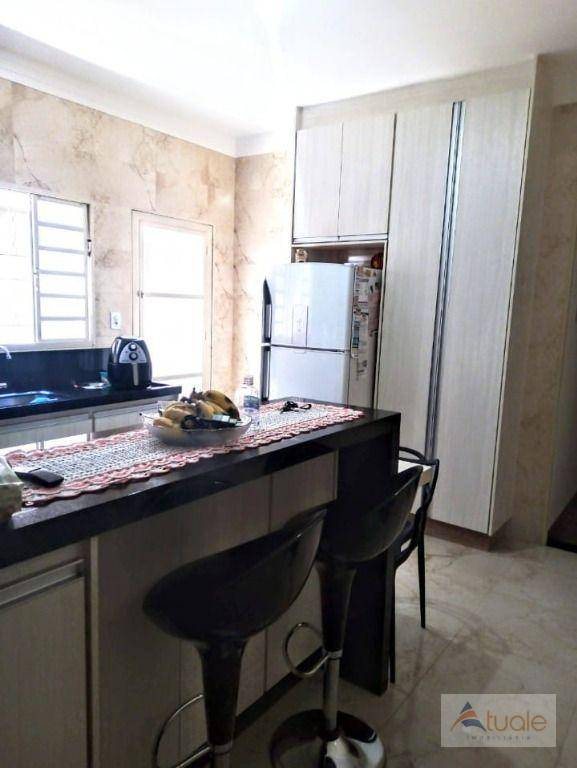 Casa à venda com 2 quartos, 107m² - Foto 2