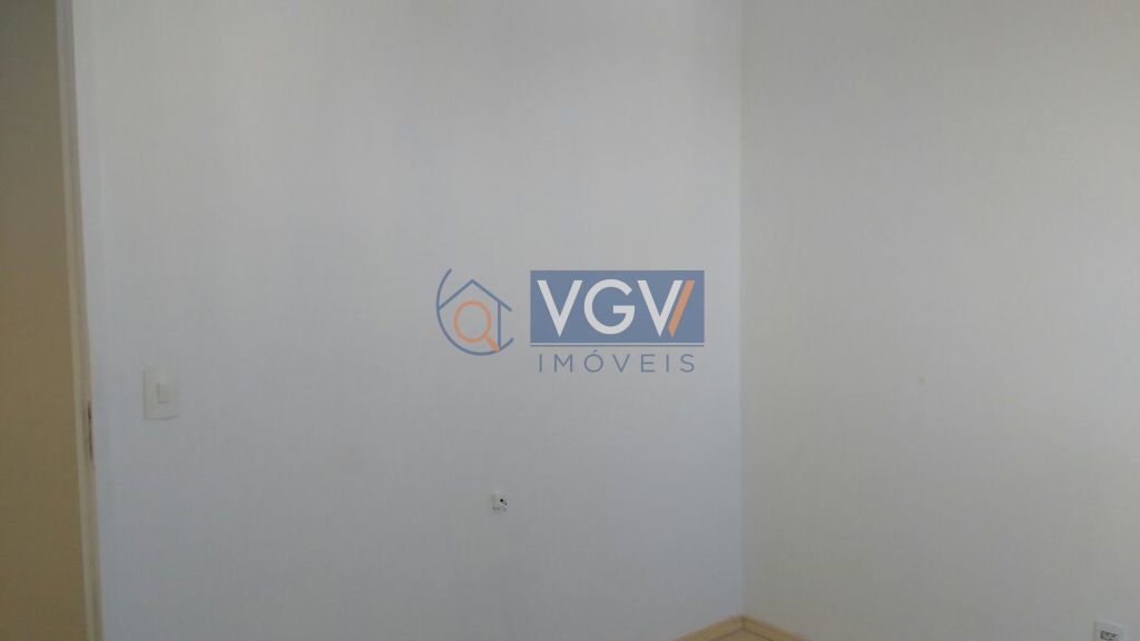 Apartamento à venda com 2 quartos, 58m² - Foto 2