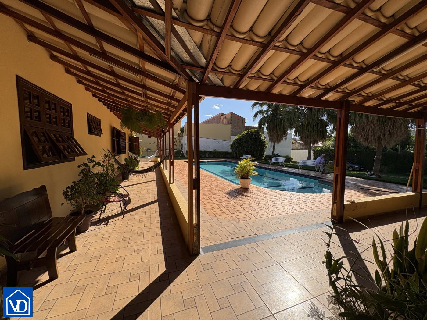 Chácara à venda com 2 quartos, 233m² - Foto 11