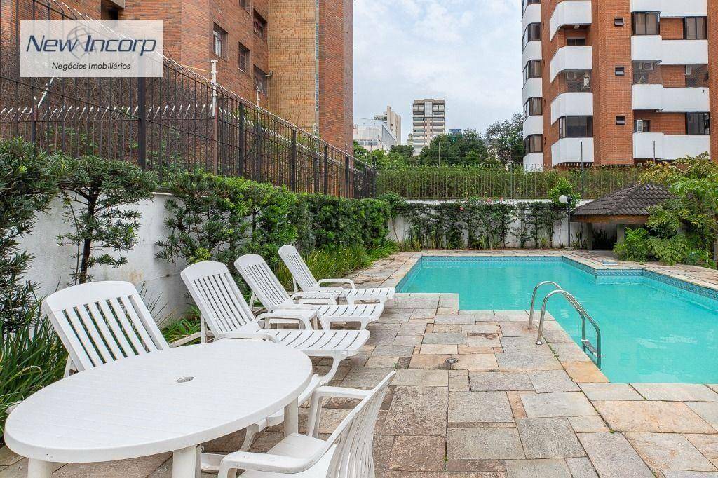 Apartamento à venda com 4 quartos, 220m² - Foto 40