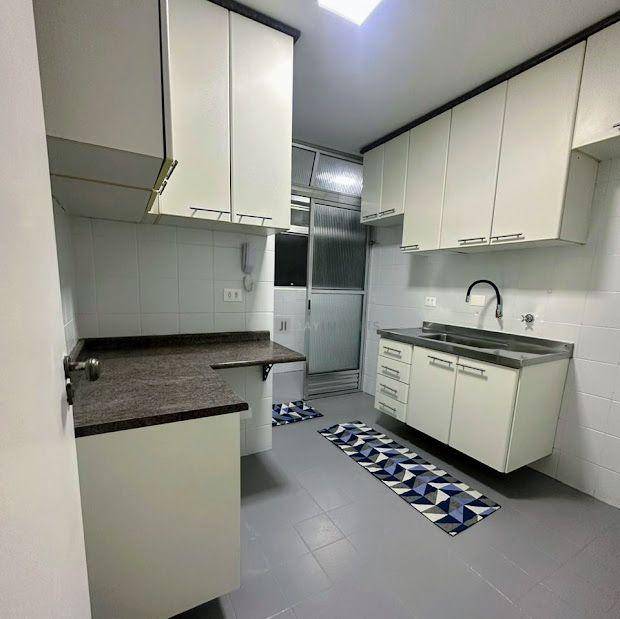 Apartamento à venda com 2 quartos, 76m² - Foto 19