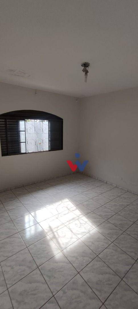 Casa à venda com 3 quartos, 101m² - Foto 17