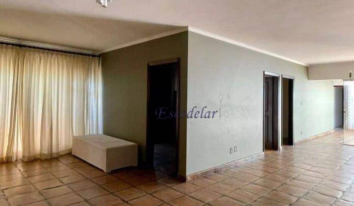 Casa à venda com 3 quartos, 250m² - Foto 4