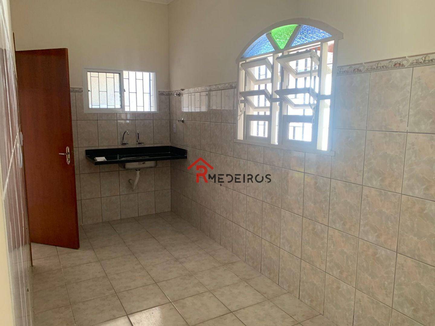 Casa à venda com 2 quartos, 68m² - Foto 11