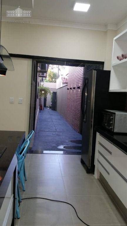 Casa à venda com 3 quartos, 150m² - Foto 16